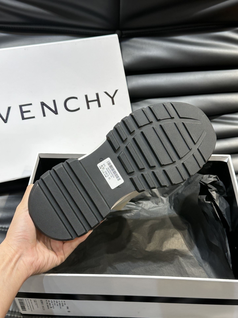 Givenchy Sneakers